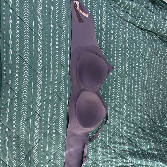 Victoria's Secret Deep Purple Bra - Picture 3 of 4